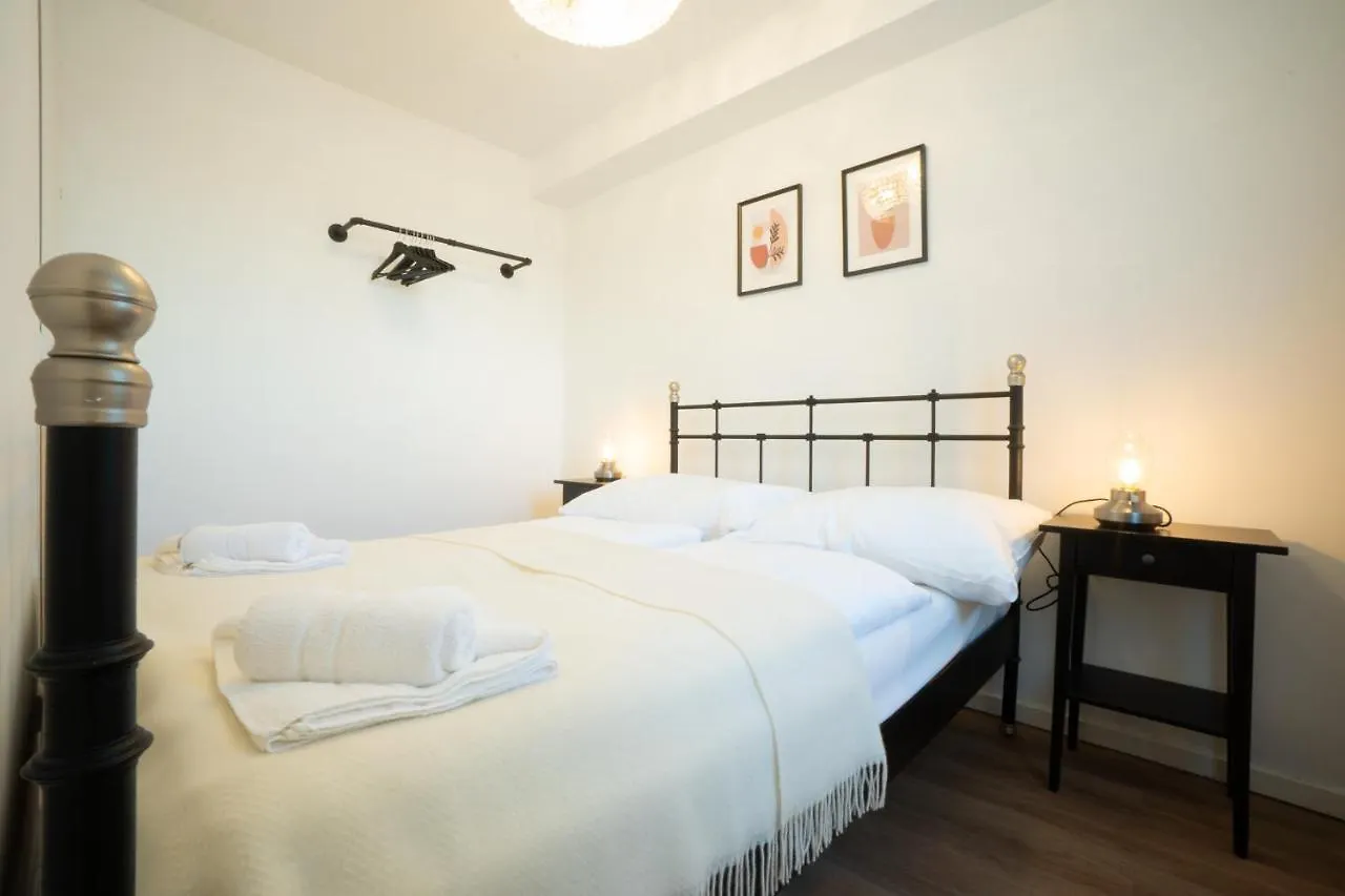 Bright Boutique Apartment Located 15 Min From Stephansdom Вена