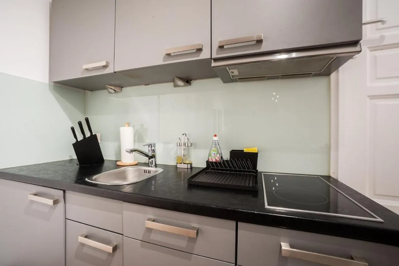 Bright Boutique Apartment Located 15 Min From Stephansdom Vienna Austria