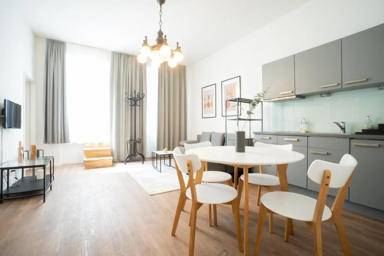 Bright Boutique Apartment Located 15 Min From Stephansdom Vienna 0*,