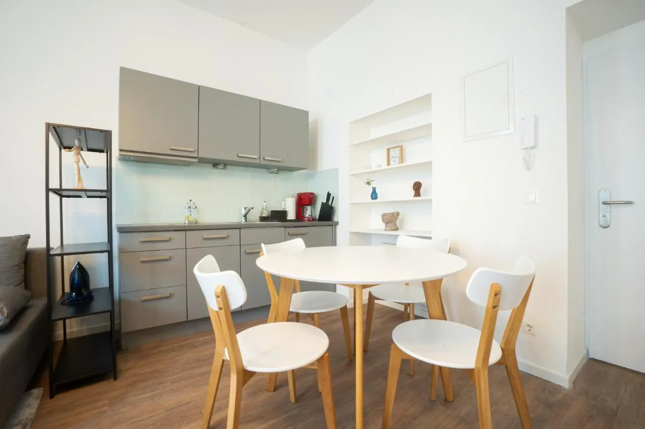 Bright Boutique Apartment Located 15 Min From Stephansdom Vienna 0*,